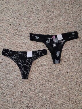 NWT Auden Thong Bundle of 2 Medium Black Floral